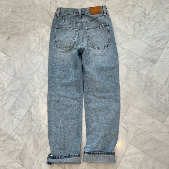 ARITZIA Denim Forum - Joni high waisted boyfriend distressed button fly jeans 24 - Picture 3 of 9